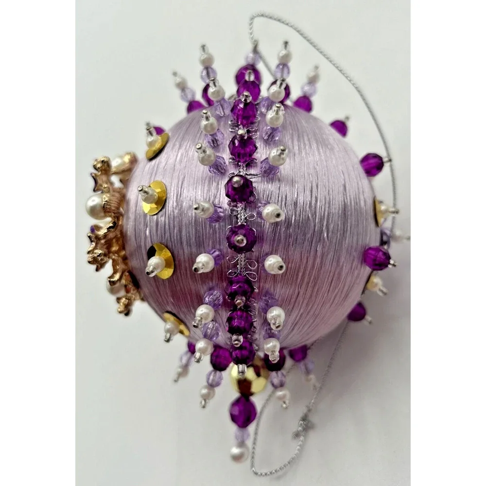 Mary Maxim‎ Design Works Beaded Ornament Kit #6342 Finished Ornament & Box U134